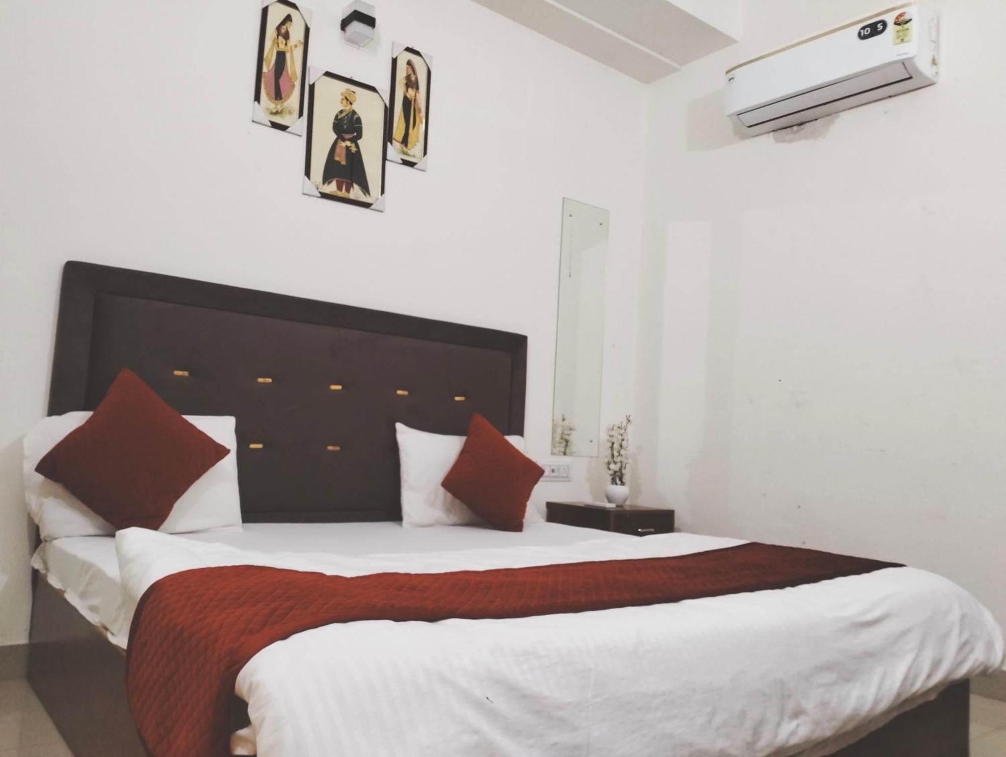 Brothers Hotel Agra (Uttar Pradesh)